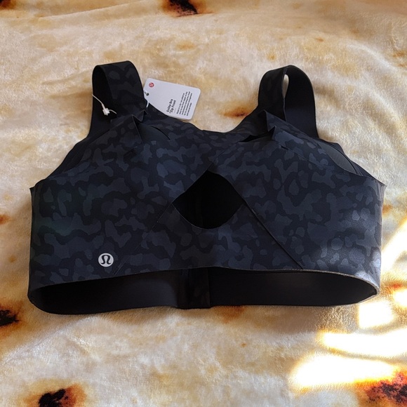 lululemon athletica Camo Black Sports Bra - Picture 5 of 14